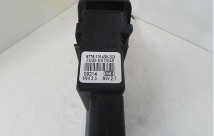 VW Golf 4 1J Bj.00 Fensterhebermotor T&uuml;r hinten links 1J4959811C